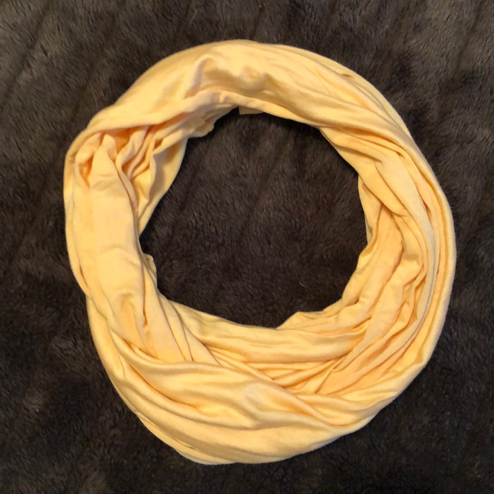 Dana Herbert Infinity Scarf 💛